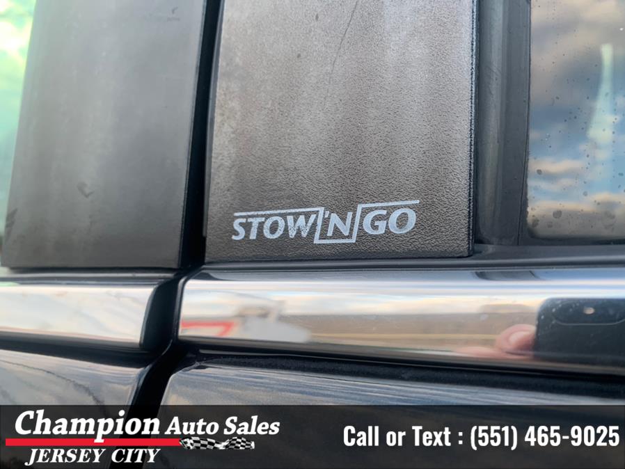2014 Chrysler Town & Country 4dr Wgn Touring-L, available for sale in Jersey City, New Jersey | Champion Auto Sales. Jersey City, New Jersey 2014 Chrysler Town & Country 4dr Wgn Touring-L, available for sale in Jersey City, New Jersey | Champion Auto Sales. Jersey City, New Jersey