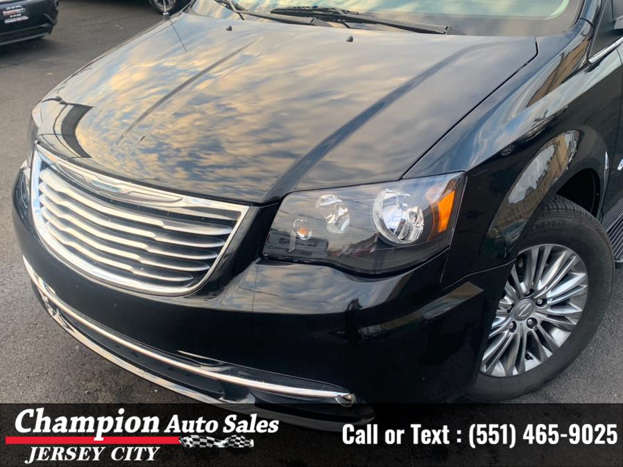 2014 Chrysler Town & Country 4dr Wgn Touring-L, available for sale in Jersey City, New Jersey | Champion Auto Sales. Jersey City, New Jersey 2014 Chrysler Town & Country 4dr Wgn Touring-L, available for sale in Jersey City, New Jersey | Champion Auto Sales. Jersey City, New Jersey
