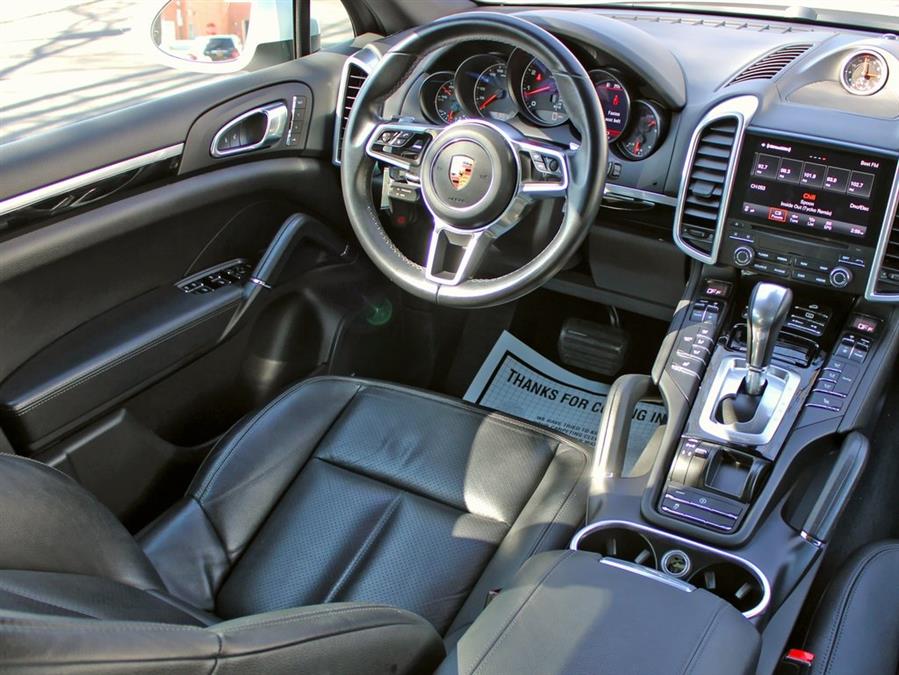 2018 Porsche Cayenne , available for sale in Great Neck, New York | Auto Expo Ent Inc.. Great Neck, New York 2018 Porsche Cayenne , available for sale in Great Neck, New York | Auto Expo Ent Inc.. Great Neck, New York