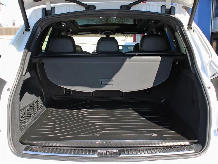 2018 Porsche Cayenne , available for sale in Great Neck, New York | Auto Expo Ent Inc.. Great Neck, New York 2018 Porsche Cayenne , available for sale in Great Neck, New York | Auto Expo Ent Inc.. Great Neck, New York