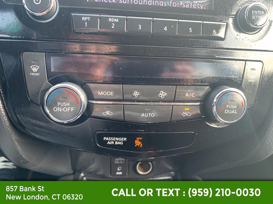 2017 Nissan Rogue AWD SV, available for sale in New London, Connecticut | McAvoy Inc dba Town Hill Auto. New London, Connecticut 2017 Nissan Rogue AWD SV, available for sale in New London, Connecticut | McAvoy Inc dba Town Hill Auto. New London, Connecticut