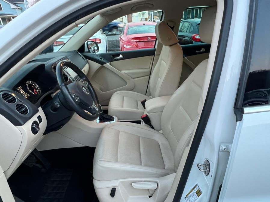 2014 Volkswagen Tiguan 4MOTION 4dr Auto S, available for sale in Canton, Connecticut | Lava Motors 2 Inc. Canton, Connecticut 2014 Volkswagen Tiguan 4MOTION 4dr Auto S, available for sale in Canton, Connecticut | Lava Motors 2 Inc. Canton, Connecticut