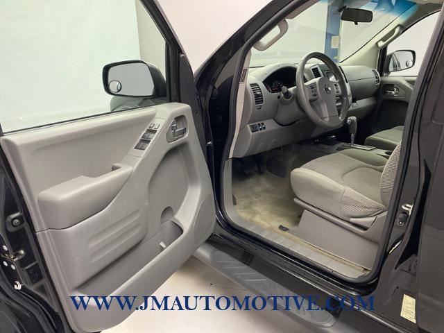2016 Nissan Frontier 4WD Crew Cab SWB Auto SV, available for sale in Naugatuck, Connecticut | J&M Automotive Sls&Svc LLC. Naugatuck, Connecticut 2016 Nissan Frontier 4WD Crew Cab SWB Auto SV, available for sale in Naugatuck, Connecticut | J&M Automotive Sls&Svc LLC. Naugatuck, Connecticut