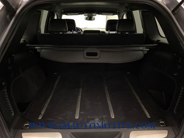2017 Jeep Grand Cherokee Limited 4x4, available for sale in Naugatuck, Connecticut | J&M Automotive Sls&Svc LLC. Naugatuck, Connecticut 2017 Jeep Grand Cherokee Limited 4x4, available for sale in Naugatuck, Connecticut | J&M Automotive Sls&Svc LLC. Naugatuck, Connecticut