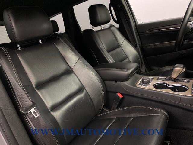 2017 Jeep Grand Cherokee Limited 4x4, available for sale in Naugatuck, Connecticut | J&M Automotive Sls&Svc LLC. Naugatuck, Connecticut 2017 Jeep Grand Cherokee Limited 4x4, available for sale in Naugatuck, Connecticut | J&M Automotive Sls&Svc LLC. Naugatuck, Connecticut