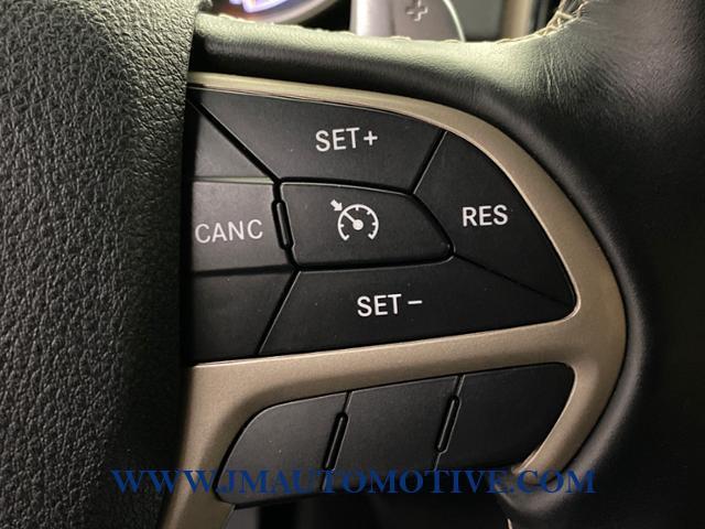 2017 Jeep Grand Cherokee Limited 4x4, available for sale in Naugatuck, Connecticut | J&M Automotive Sls&Svc LLC. Naugatuck, Connecticut 2017 Jeep Grand Cherokee Limited 4x4, available for sale in Naugatuck, Connecticut | J&M Automotive Sls&Svc LLC. Naugatuck, Connecticut