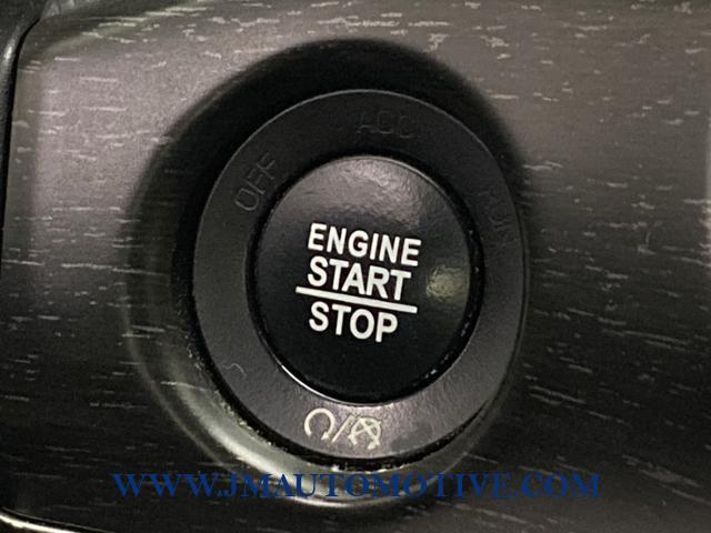 2017 Jeep Grand Cherokee Limited 4x4, available for sale in Naugatuck, Connecticut | J&M Automotive Sls&Svc LLC. Naugatuck, Connecticut 2017 Jeep Grand Cherokee Limited 4x4, available for sale in Naugatuck, Connecticut | J&M Automotive Sls&Svc LLC. Naugatuck, Connecticut