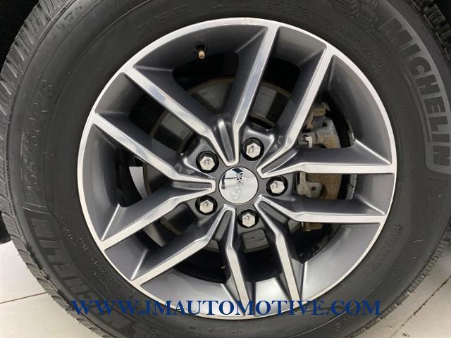 2017 Jeep Grand Cherokee Limited 4x4, available for sale in Naugatuck, Connecticut | J&M Automotive Sls&Svc LLC. Naugatuck, Connecticut 2017 Jeep Grand Cherokee Limited 4x4, available for sale in Naugatuck, Connecticut | J&M Automotive Sls&Svc LLC. Naugatuck, Connecticut