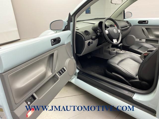 2005 Volkswagen New Beetle 2dr GLS Auto, available for sale in Naugatuck, Connecticut | J&M Automotive Sls&Svc LLC. Naugatuck, Connecticut 2005 Volkswagen New Beetle 2dr GLS Auto, available for sale in Naugatuck, Connecticut | J&M Automotive Sls&Svc LLC. Naugatuck, Connecticut