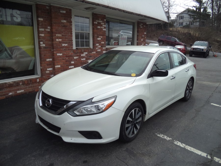 2017 Nissan Altima 2017.5 2.5 SV Sedan, available for sale in Naugatuck, Connecticut | Riverside Motorcars, LLC. Naugatuck, Connecticut 2017 Nissan Altima 2017.5 2.5 SV Sedan, available for sale in Naugatuck, Connecticut | Riverside Motorcars, LLC. Naugatuck, Connecticut