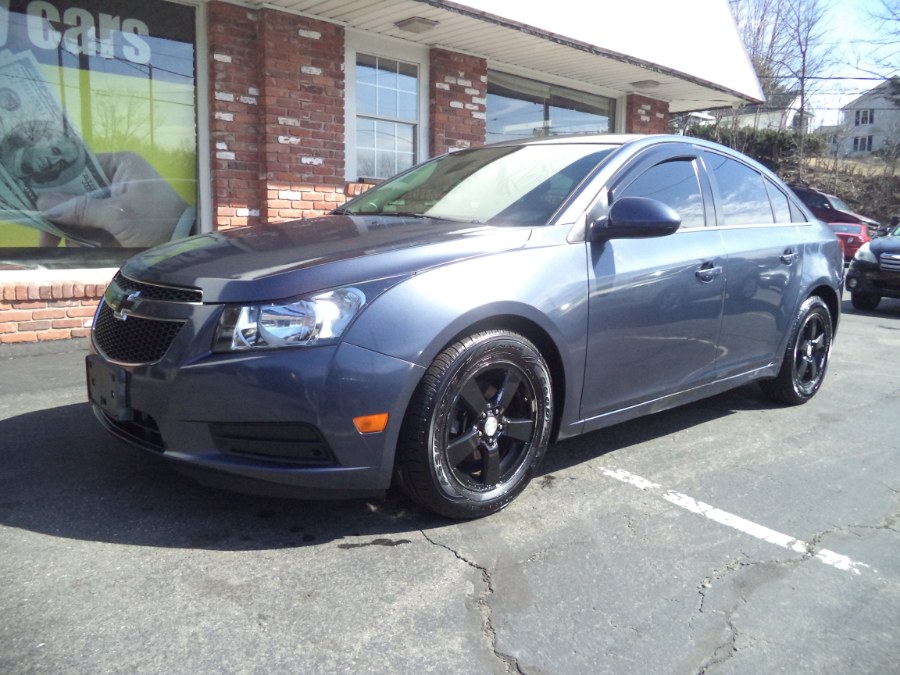2014 Chevrolet Cruze 4dr Sdn Auto 1LT, available for sale in Naugatuck, Connecticut | Riverside Motorcars, LLC. Naugatuck, Connecticut