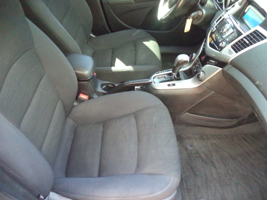 2014 Chevrolet Cruze 4dr Sdn Auto 1LT, available for sale in Naugatuck, Connecticut | Riverside Motorcars, LLC. Naugatuck, Connecticut 2014 Chevrolet Cruze 4dr Sdn Auto 1LT, available for sale in Naugatuck, Connecticut | Riverside Motorcars, LLC. Naugatuck, Connecticut
