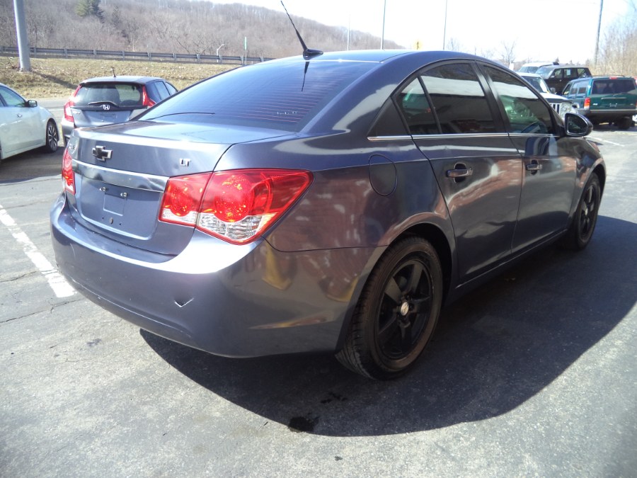 2014 Chevrolet Cruze 4dr Sdn Auto 1LT, available for sale in Naugatuck, Connecticut | Riverside Motorcars, LLC. Naugatuck, Connecticut 2014 Chevrolet Cruze 4dr Sdn Auto 1LT, available for sale in Naugatuck, Connecticut | Riverside Motorcars, LLC. Naugatuck, Connecticut