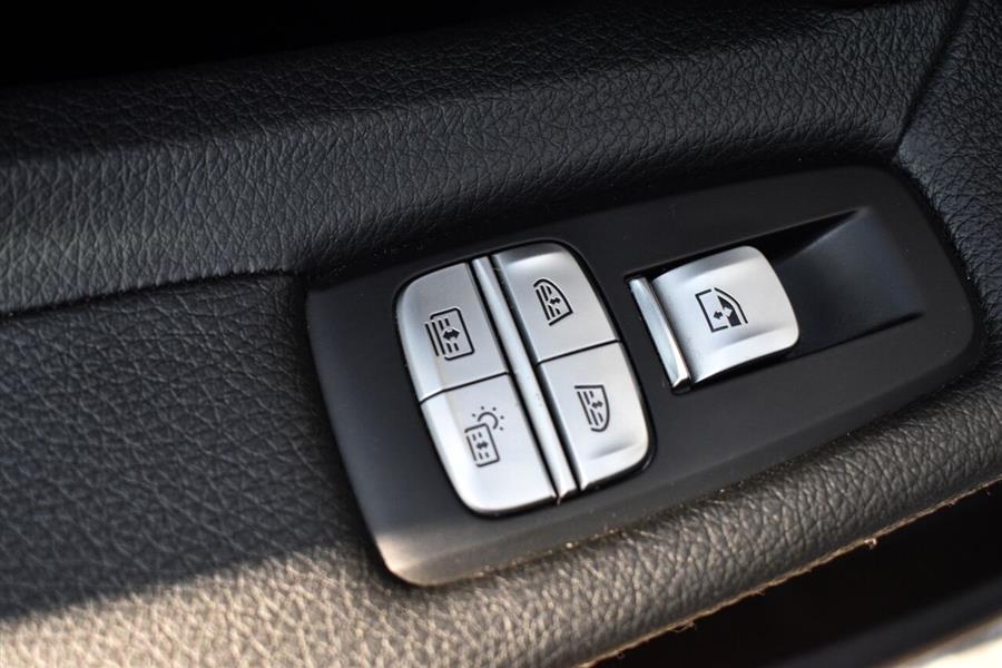 2018 BMW 7 Series 740i 4dr Sedan, available for sale in Great Neck, New York | Camy Cars. Great Neck, New York 2018 BMW 7 Series 740i 4dr Sedan, available for sale in Great Neck, New York | Camy Cars. Great Neck, New York