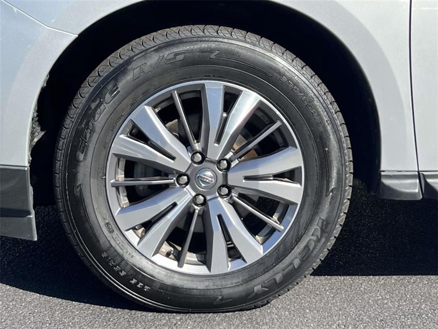 2020 Nissan Pathfinder SL, available for sale in Wantagh, New York | Wantagh Certified. Wantagh, New York 2020 Nissan Pathfinder SL, available for sale in Wantagh, New York | Wantagh Certified. Wantagh, New York