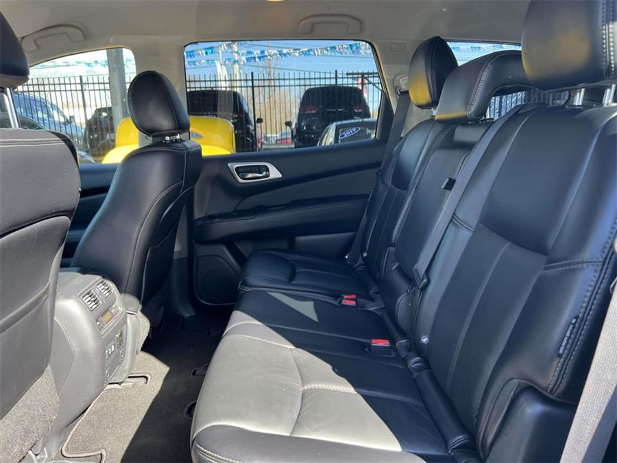 2020 Nissan Pathfinder SL, available for sale in Wantagh, New York | Wantagh Certified. Wantagh, New York 2020 Nissan Pathfinder SL, available for sale in Wantagh, New York | Wantagh Certified. Wantagh, New York