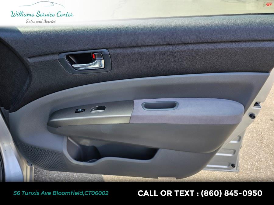 2006 Toyota Prius 5dr HB (Natl), available for sale in Bloomfield, Connecticut | Williams Service Center. Bloomfield, Connecticut 2006 Toyota Prius 5dr HB (Natl), available for sale in Bloomfield, Connecticut | Williams Service Center. Bloomfield, Connecticut