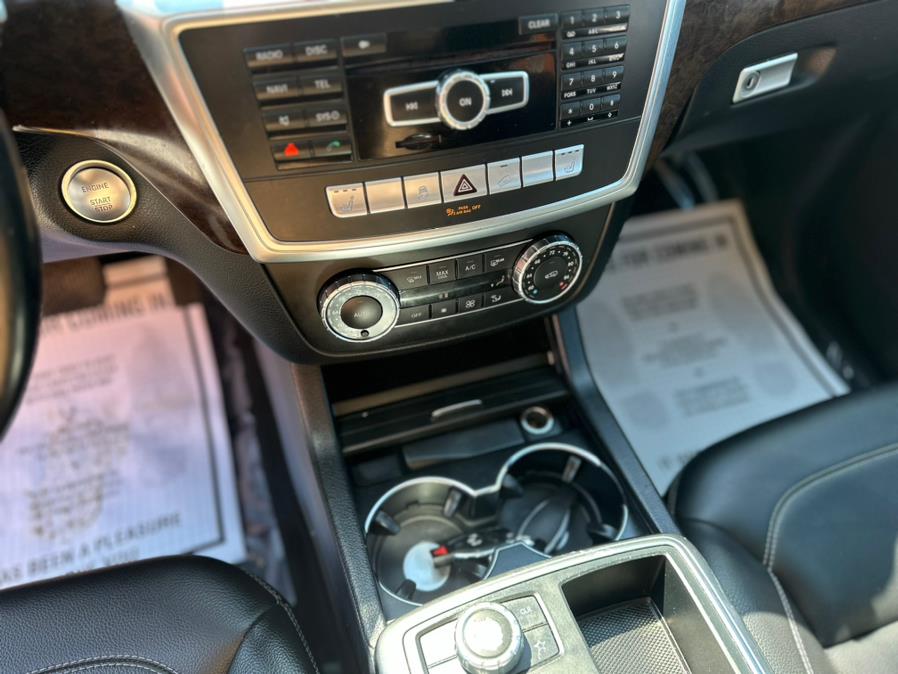 2012 Mercedes-Benz M-Class 4MATIC 4dr ML350, available for sale in Bloomingdale, New Jersey | Bloomingdale Auto Group. Bloomingdale, New Jersey 2012 Mercedes-Benz M-Class 4MATIC 4dr ML350, available for sale in Bloomingdale, New Jersey | Bloomingdale Auto Group. Bloomingdale, New Jersey