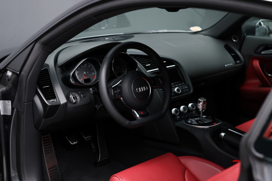 2015 Audi R8 2dr Cpe Man quattro V8, available for sale in North Salem, New York | Meccanic Shop North Inc. North Salem, New York 2015 Audi R8 2dr Cpe Man quattro V8, available for sale in North Salem, New York | Meccanic Shop North Inc. North Salem, New York
