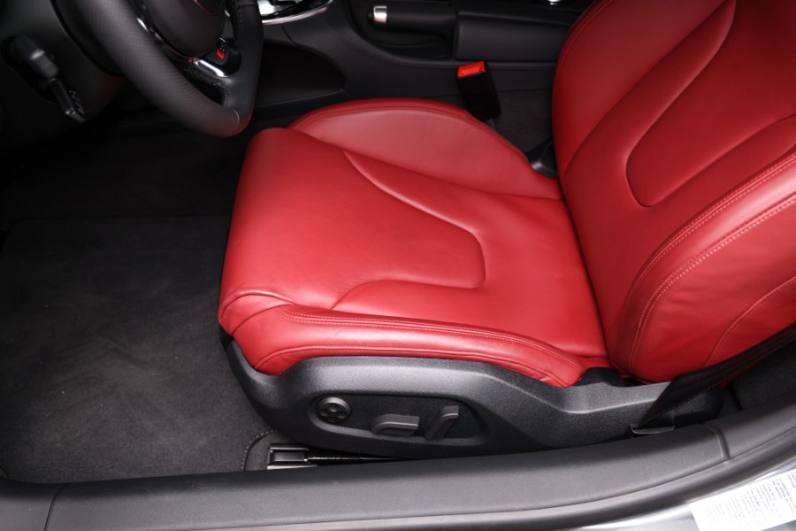 2015 Audi R8 2dr Cpe Man quattro V8, available for sale in North Salem, New York | Meccanic Shop North Inc. North Salem, New York 2015 Audi R8 2dr Cpe Man quattro V8, available for sale in North Salem, New York | Meccanic Shop North Inc. North Salem, New York