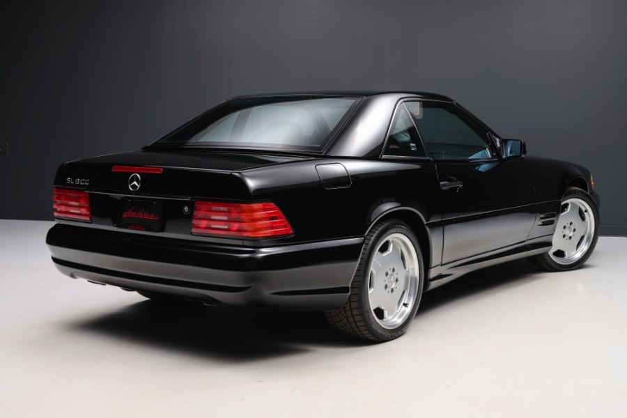 1998 Mercedes-Benz SL-Class 2dr Roadster 5.0L, available for sale in North Salem, New York | Meccanic Shop North Inc. North Salem, New York 1998 Mercedes-Benz SL-Class 2dr Roadster 5.0L, available for sale in North Salem, New York | Meccanic Shop North Inc. North Salem, New York