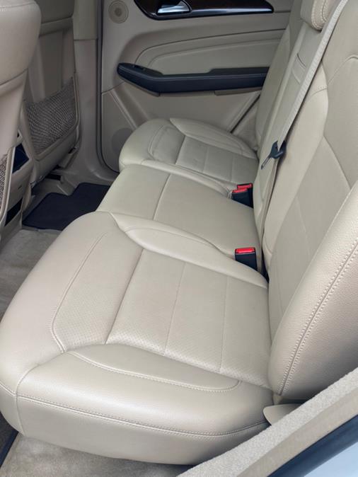 2015 Mercedes-Benz M-Class 4MATIC 4dr ML 350, available for sale in Bridgeport, Connecticut | CT Auto. Bridgeport, Connecticut 2015 Mercedes-Benz M-Class 4MATIC 4dr ML 350, available for sale in Bridgeport, Connecticut | CT Auto. Bridgeport, Connecticut