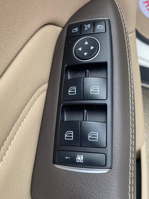 2015 Mercedes-Benz M-Class 4MATIC 4dr ML 350, available for sale in Bridgeport, Connecticut | CT Auto. Bridgeport, Connecticut 2015 Mercedes-Benz M-Class 4MATIC 4dr ML 350, available for sale in Bridgeport, Connecticut | CT Auto. Bridgeport, Connecticut