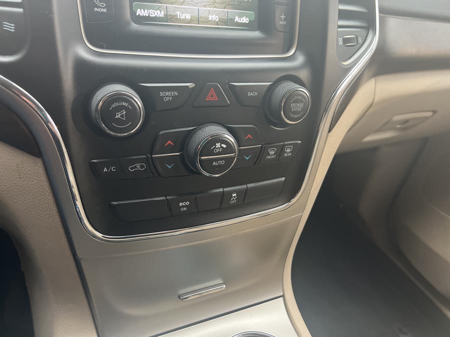 2015 Jeep Grand Cherokee 4WD 4dr Laredo, available for sale in New London, Connecticut | TJ Motors. New London, Connecticut 2015 Jeep Grand Cherokee 4WD 4dr Laredo, available for sale in New London, Connecticut | TJ Motors. New London, Connecticut