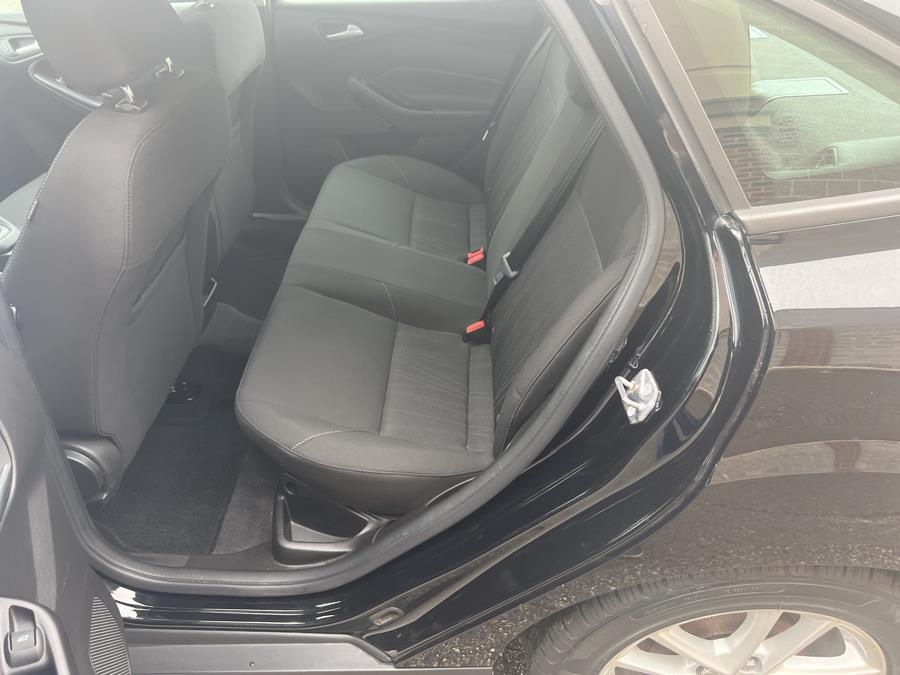 2016 Ford Focus 4dr Sdn SE, available for sale in New London, Connecticut | TJ Motors. New London, Connecticut 2016 Ford Focus 4dr Sdn SE, available for sale in New London, Connecticut | TJ Motors. New London, Connecticut