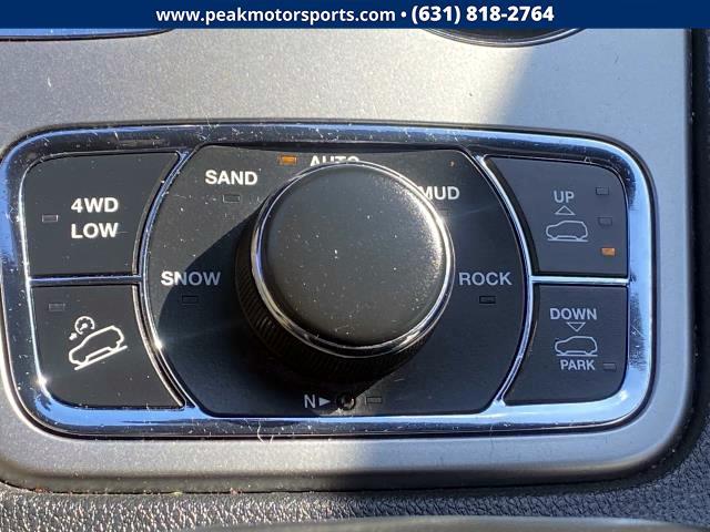 2018 Jeep Grand Cherokee Overland 4x4, available for sale in Bayshore, New York | Peak Automotive Inc.. Bayshore, New York 2018 Jeep Grand Cherokee Overland 4x4, available for sale in Bayshore, New York | Peak Automotive Inc.. Bayshore, New York