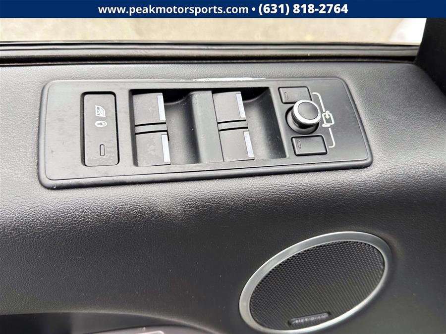 2017 Land Rover Range Rover Sport Td6 Diesel HSE, available for sale in Bayshore, New York | Peak Automotive Inc.. Bayshore, New York 2017 Land Rover Range Rover Sport Td6 Diesel HSE, available for sale in Bayshore, New York | Peak Automotive Inc.. Bayshore, New York