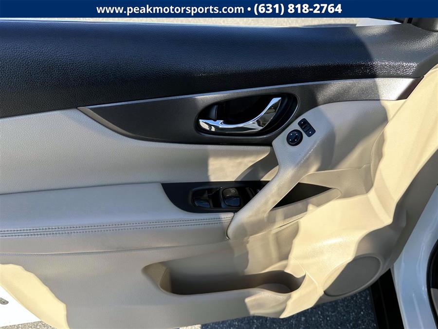 2015 Nissan Rogue AWD 4dr SV, available for sale in Bayshore, New York | Peak Automotive Inc.. Bayshore, New York 2015 Nissan Rogue AWD 4dr SV, available for sale in Bayshore, New York | Peak Automotive Inc.. Bayshore, New York