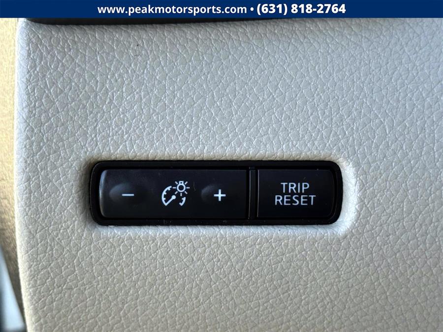 2015 Nissan Rogue AWD 4dr SV, available for sale in Bayshore, New York | Peak Automotive Inc.. Bayshore, New York 2015 Nissan Rogue AWD 4dr SV, available for sale in Bayshore, New York | Peak Automotive Inc.. Bayshore, New York