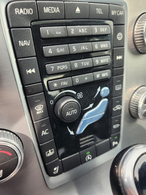 2017 Volvo S60 T5 AWD Inscription, available for sale in Bristol, Connecticut | Dealmax Motors LLC. Bristol, Connecticut 2017 Volvo S60 T5 AWD Inscription, available for sale in Bristol, Connecticut | Dealmax Motors LLC. Bristol, Connecticut
