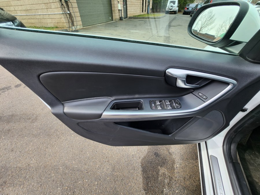 2017 Volvo S60 T5 AWD Inscription, available for sale in Bristol, Connecticut | Dealmax Motors LLC. Bristol, Connecticut 2017 Volvo S60 T5 AWD Inscription, available for sale in Bristol, Connecticut | Dealmax Motors LLC. Bristol, Connecticut