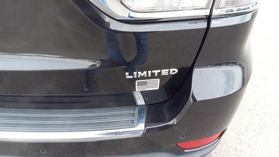 2015 Jeep Grand Cherokee 4WD 4dr Limited, available for sale in Old Saybrook, Connecticut | Saybrook Auto Barn. Old Saybrook, Connecticut 2015 Jeep Grand Cherokee 4WD 4dr Limited, available for sale in Old Saybrook, Connecticut | Saybrook Auto Barn. Old Saybrook, Connecticut