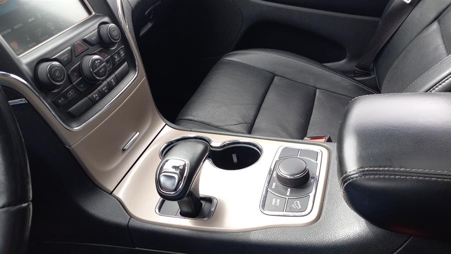 2015 Jeep Grand Cherokee 4WD 4dr Limited, available for sale in Old Saybrook, Connecticut | Saybrook Auto Barn. Old Saybrook, Connecticut 2015 Jeep Grand Cherokee 4WD 4dr Limited, available for sale in Old Saybrook, Connecticut | Saybrook Auto Barn. Old Saybrook, Connecticut
