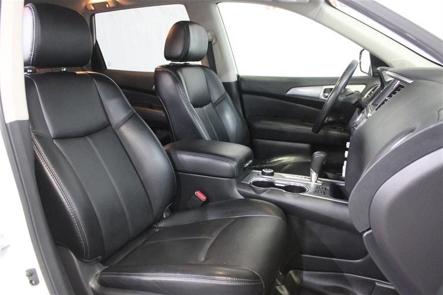 2017 Nissan Pathfinder SL, available for sale in Paterson, New Jersey | Fast Track Motors. Paterson, New Jersey 2017 Nissan Pathfinder SL, available for sale in Paterson, New Jersey | Fast Track Motors. Paterson, New Jersey