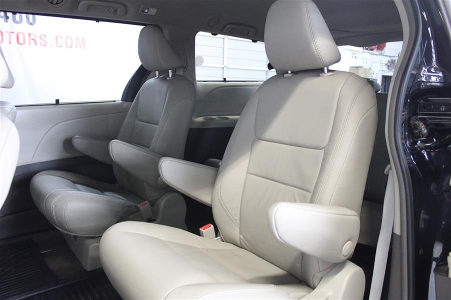 2018 Toyota Sienna XLE, available for sale in Paterson, New Jersey | Fast Track Motors. Paterson, New Jersey 2018 Toyota Sienna XLE, available for sale in Paterson, New Jersey | Fast Track Motors. Paterson, New Jersey