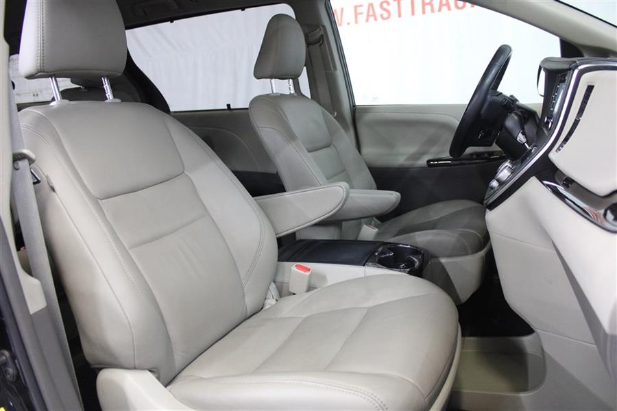 2018 Toyota Sienna XLE, available for sale in Paterson, New Jersey | Fast Track Motors. Paterson, New Jersey 2018 Toyota Sienna XLE, available for sale in Paterson, New Jersey | Fast Track Motors. Paterson, New Jersey