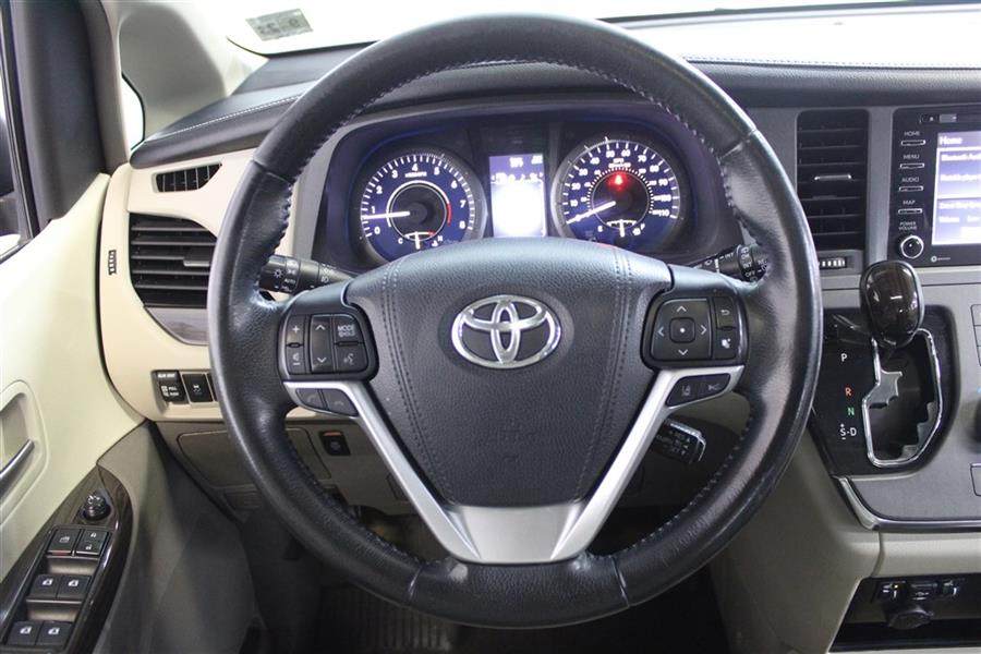 2018 Toyota Sienna XLE, available for sale in Paterson, New Jersey | Fast Track Motors. Paterson, New Jersey 2018 Toyota Sienna XLE, available for sale in Paterson, New Jersey | Fast Track Motors. Paterson, New Jersey