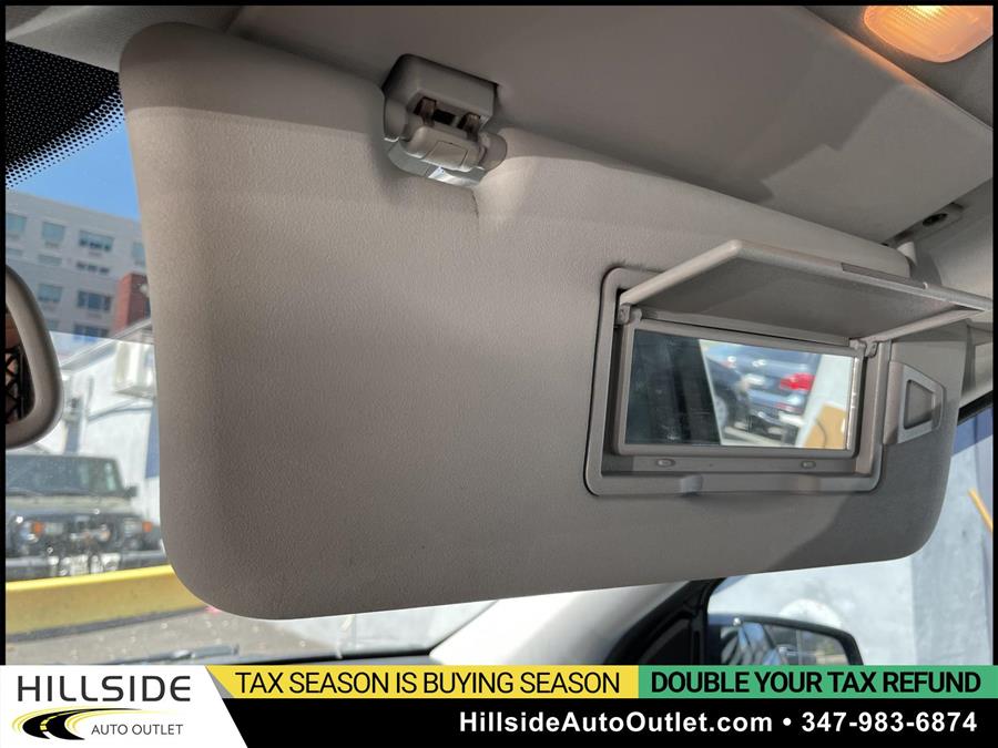 2011 Mercedes-benz M-class ML 350, available for sale in Jamaica, New York | Hillside Auto Outlet. Jamaica, New York 2011 Mercedes-benz M-class ML 350, available for sale in Jamaica, New York | Hillside Auto Outlet. Jamaica, New York