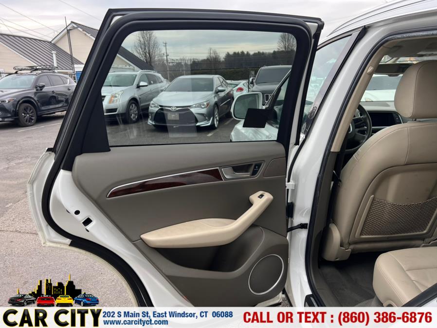 2011 Audi Q5 quattro 4dr 3.2L Prestige, available for sale in East Windsor, Connecticut | Car City LLC. East Windsor, Connecticut 2011 Audi Q5 quattro 4dr 3.2L Prestige, available for sale in East Windsor, Connecticut | Car City LLC. East Windsor, Connecticut
