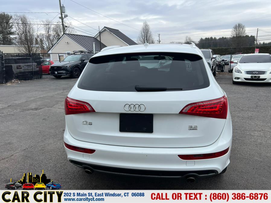 2011 Audi Q5 quattro 4dr 3.2L Prestige, available for sale in East Windsor, Connecticut | Car City LLC. East Windsor, Connecticut 2011 Audi Q5 quattro 4dr 3.2L Prestige, available for sale in East Windsor, Connecticut | Car City LLC. East Windsor, Connecticut