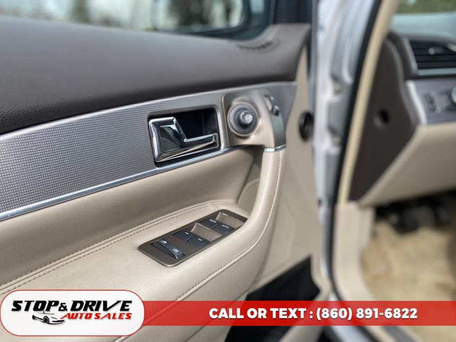 2011 Lincoln MKX AWD 4dr, available for sale in East Windsor, Connecticut | Stop & Drive Auto Sales. East Windsor, Connecticut 2011 Lincoln MKX AWD 4dr, available for sale in East Windsor, Connecticut | Stop & Drive Auto Sales. East Windsor, Connecticut