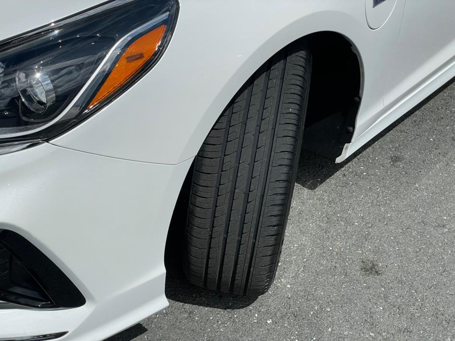 2019 Hyundai Sonata Plug-In Hybrid Sedan, available for sale in Daly City, California | Green Light Auto Wholesale. Daly City, California 2019 Hyundai Sonata Plug-In Hybrid Sedan, available for sale in Daly City, California | Green Light Auto Wholesale. Daly City, California
