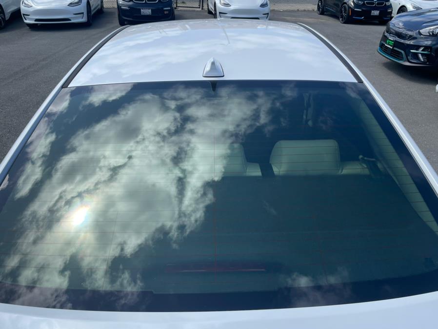2019 Hyundai Sonata Plug-In Hybrid Sedan, available for sale in Daly City, California | Green Light Auto Wholesale. Daly City, California 2019 Hyundai Sonata Plug-In Hybrid Sedan, available for sale in Daly City, California | Green Light Auto Wholesale. Daly City, California