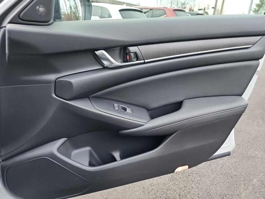 2021 Honda Accord Sedan EX-L 1.5T CVT, available for sale in Islip, New York | L.I. Auto Gallery. Islip, New York 2021 Honda Accord Sedan EX-L 1.5T CVT, available for sale in Islip, New York | L.I. Auto Gallery. Islip, New York