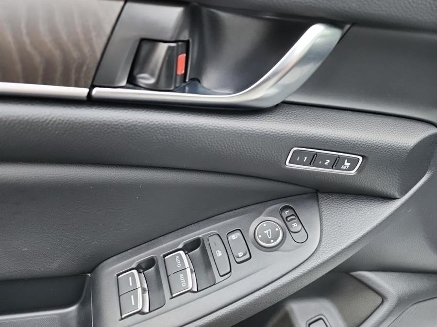 2021 Honda Accord Sedan EX-L 1.5T CVT, available for sale in Islip, New York | L.I. Auto Gallery. Islip, New York 2021 Honda Accord Sedan EX-L 1.5T CVT, available for sale in Islip, New York | L.I. Auto Gallery. Islip, New York