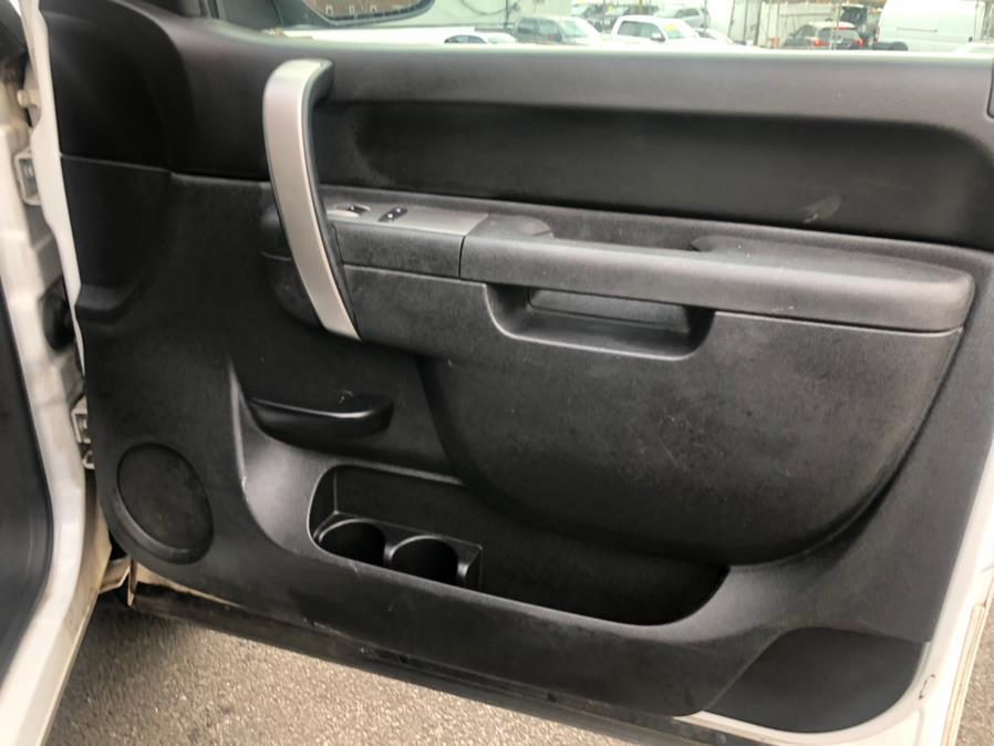 2012 GMC Sierra 1500 4WD Ext Cab 143.5" SLE, available for sale in Irvington, New Jersey | Elis Motors Corp. Irvington, New Jersey 2012 GMC Sierra 1500 4WD Ext Cab 143.5" SLE, available for sale in Irvington, New Jersey | Elis Motors Corp. Irvington, New Jersey